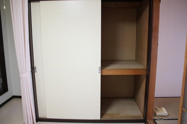 2K Apartment for Rent in Yonezawa, Yamagata - 30,000 Yen - Thumbnail 2