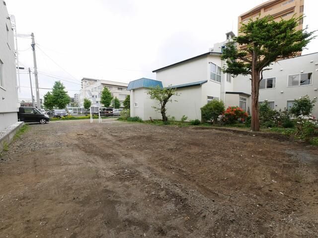 Sapporo Chuo Ward Land for Sale - 193.37 sqm Near Tram - Thumbnail 3