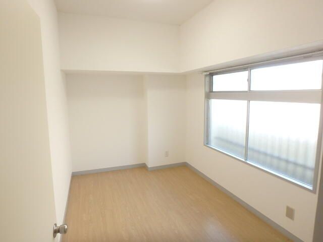 2LDK Apartment for Rent in Omiya Ward, Saitama City - Thumbnail 3