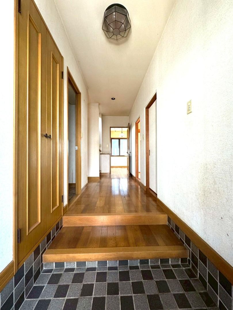 5LDK Detached House for Sale in Nagasaki City, Nagasaki - Thumbnail 3