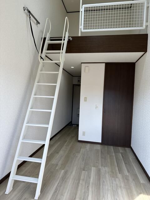 Apartment Building for Sale in Higashimurayama, Tokyo - Thumbnail 3