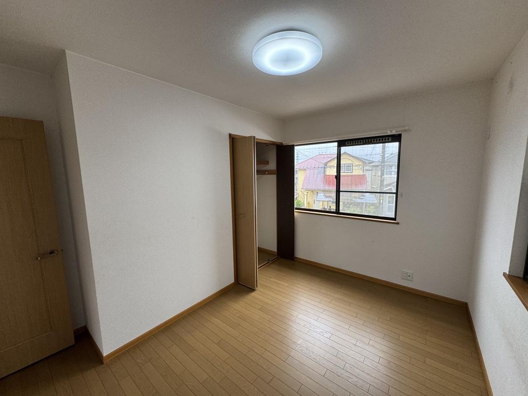 5LDK Detached House for Sale in Kuki, Saitama with Parking - Thumbnail 4