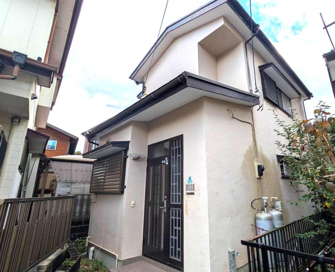 Used 2LDK Detached House in Yokosuka, Kanagawa - Thumbnail 2