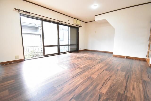 4LDK Rental House in Ayase, Kanagawa - 111m² - Thumbnail 4
