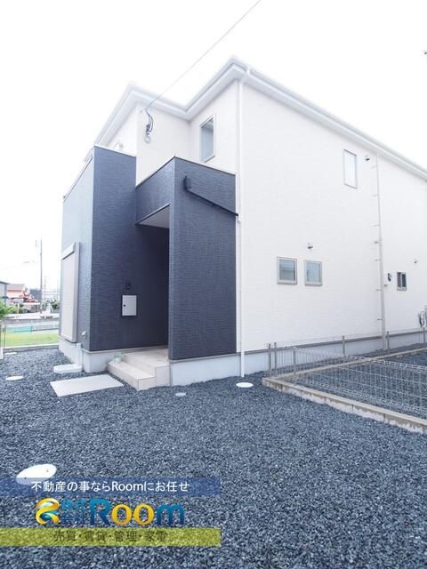 New 4LDK House in Karita, Fukuoka with Free Parking & Appliance Offer - Image 9