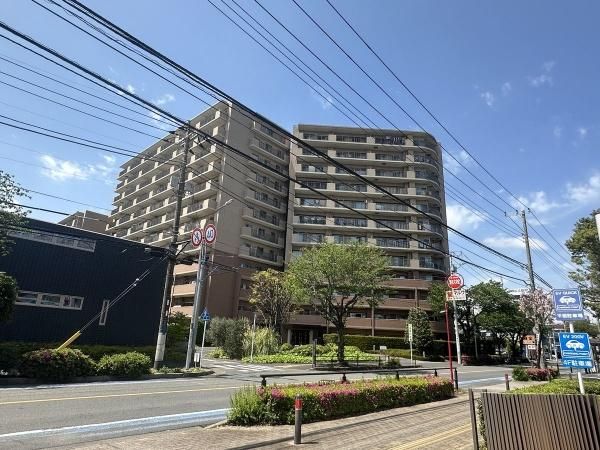 3LDK Apartment for Sale in Yamato City, Kanagawa - Thumbnail 3