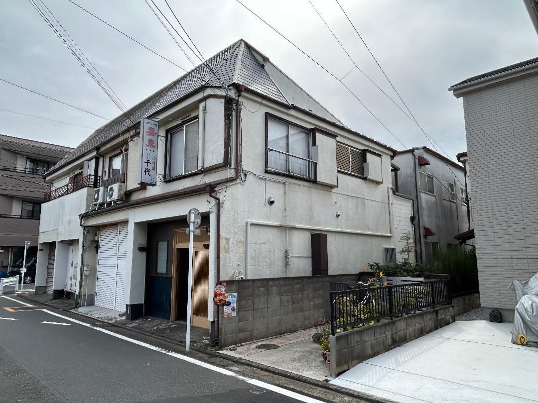 Row House Shop with Residence for Sale in Tachikawa, Tokyo - Thumbnail 2
