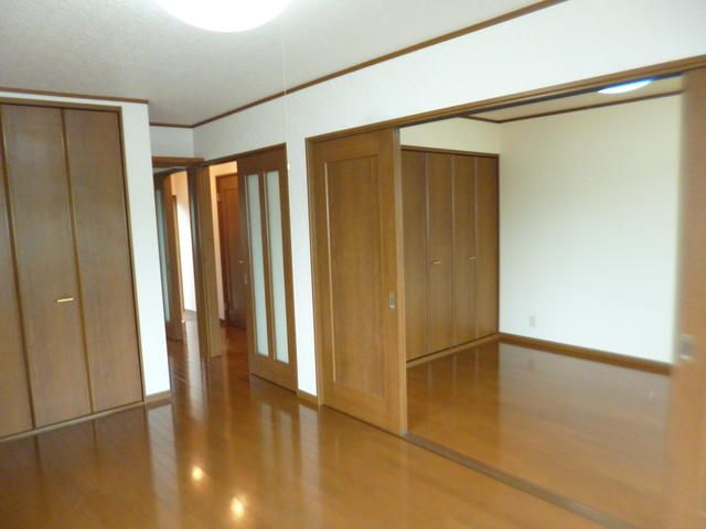 2K Apartment Near Shiogama Station in Miyagi - Thumbnail 3
