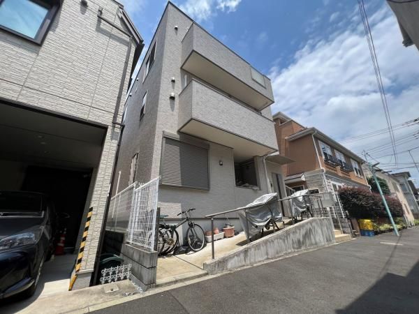 2017 Built 3LDK House for Sale in Meguro, Tokyo - Thumbnail 4