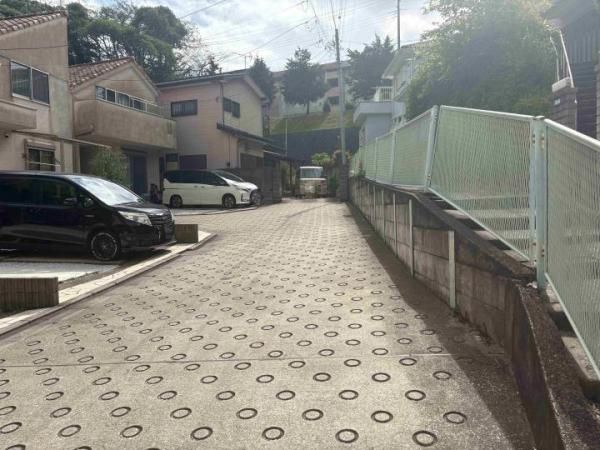 3LDK House in Yokohama's Totsuka Ward | 127.87㎡ Land - Thumbnail 2