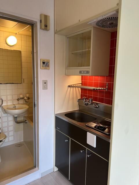 15.08 sqm Studio Apartment for Sale in Bunkyo, Tokyo - Thumbnail 3