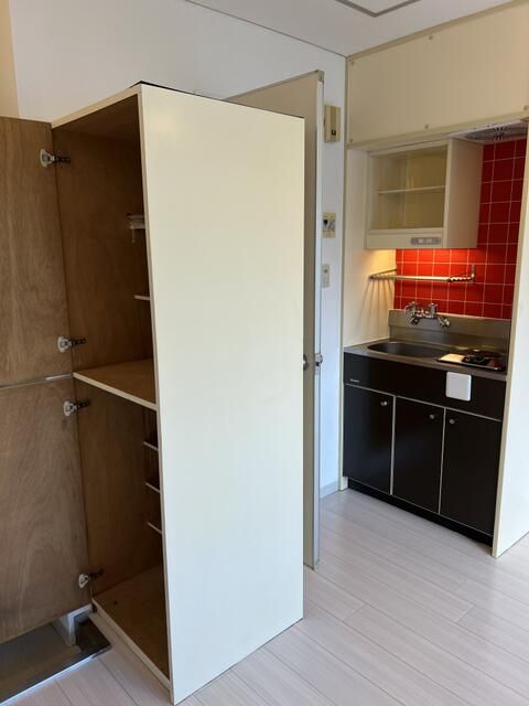 15.08 sqm Studio Apartment for Sale in Bunkyo, Tokyo - Thumbnail 4
