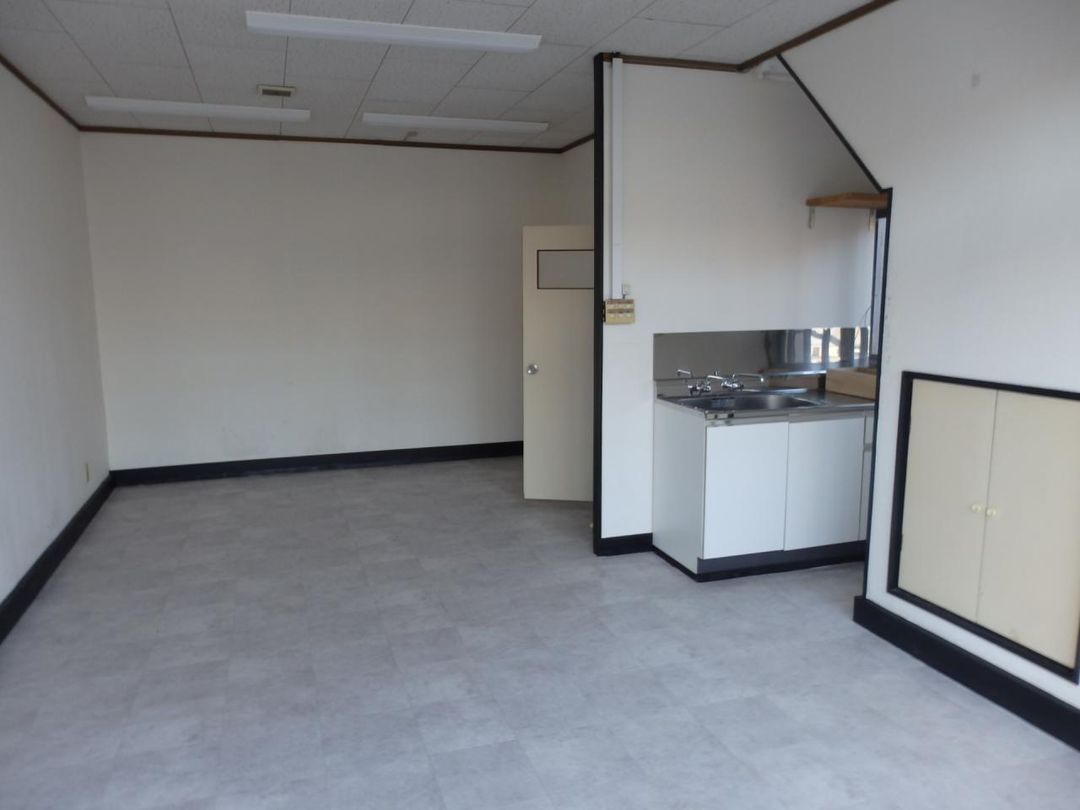 Commercial Space for Rent in Aomori City with Free Parking - Thumbnail 4
