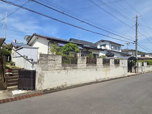 Detached House in Fukushima City – 4DK, 90.67 sqm, Land 269 sqm - Thumbnail 2