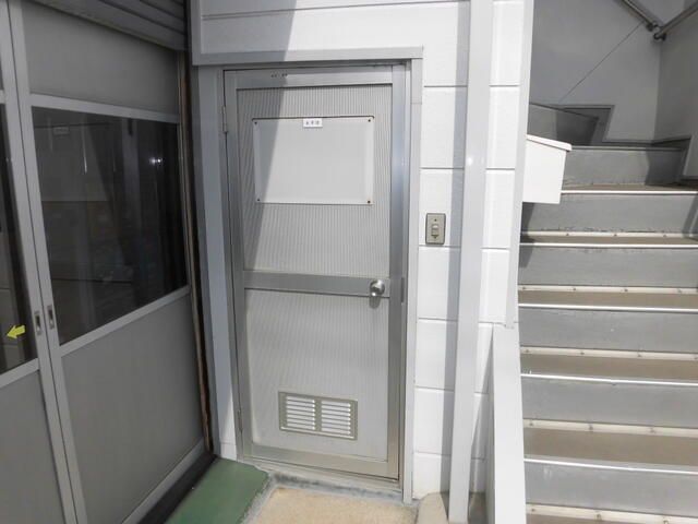 Commercial Unit for Rent in Yamagata City with Free Parking - Thumbnail 2