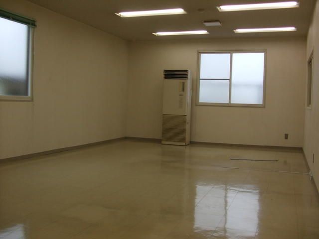 Narita Rental Office for Lease in Kitakami, Iwate - Thumbnail 4