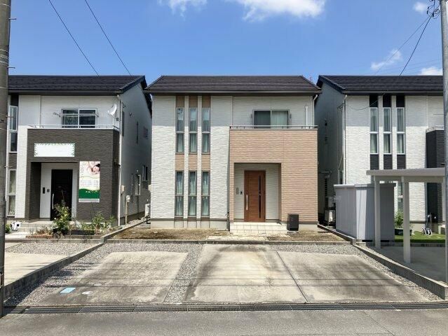 2018 Built 4LDK House in Toyama with Parking for 3 - Main Image