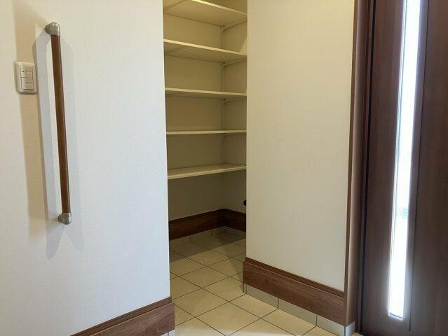 2018 Built 4LDK House in Toyama with Parking for 3 - Thumbnail 2