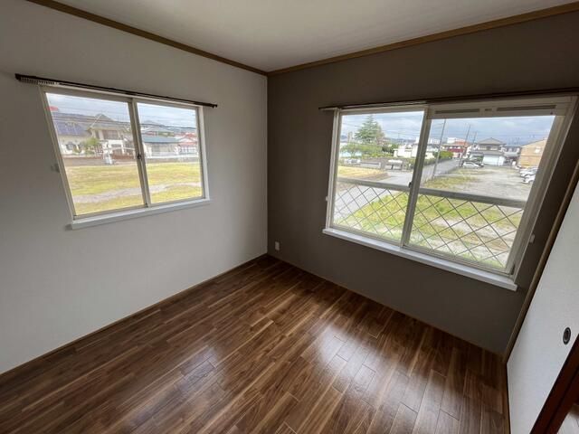 Renovated 2DK Apartment for Rent in Kimitsu, Chiba - Thumbnail 4