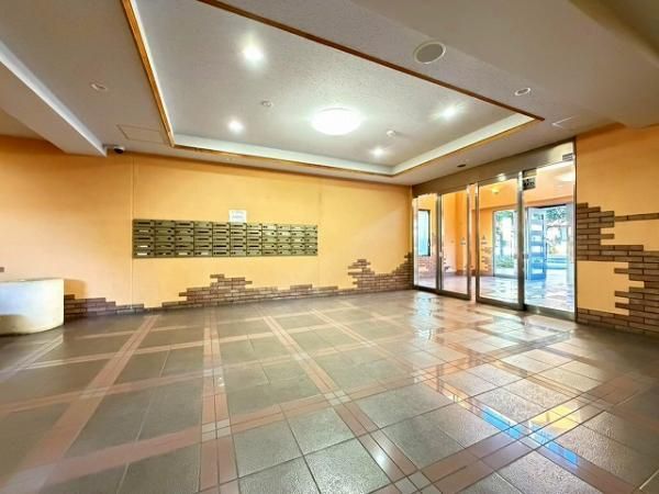 3LDK Apartment with Private Garden for Sale in Machida, Tokyo - Thumbnail 4