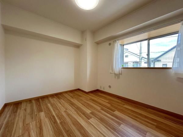 Verdomeir Hamura 3LDK Apartment for Sale in Tokyo - Thumbnail 4