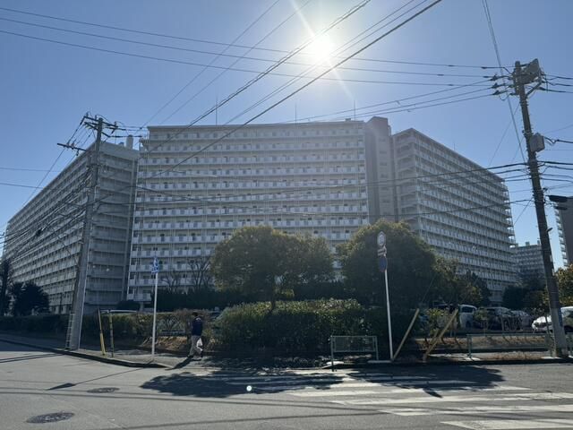 3LDK Used Apartment in Mihama-ku, Chiba City, 72.21 sqm - Thumbnail 2