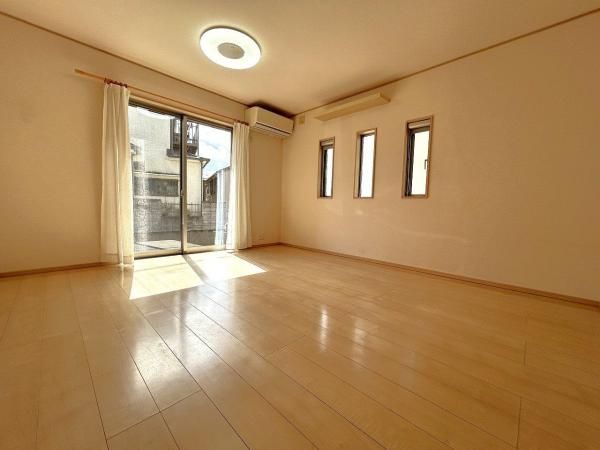 4LDK Detached House in Funabashi, Chiba | 103.5㎡ Floor Area - Thumbnail 3