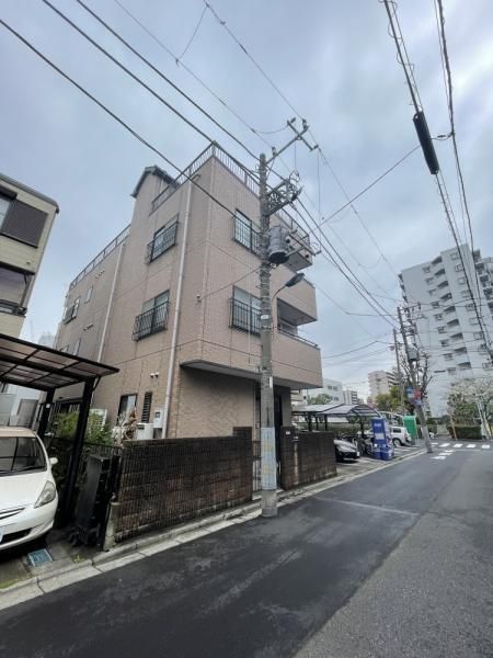 Dream S&T Apartment Building for Sale in Kita-ku, Tokyo - Thumbnail 2