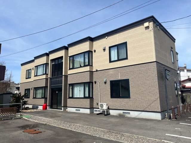 4-Unit Apartment Building for Sale in Asahikawa, Hokkaido - Image 1