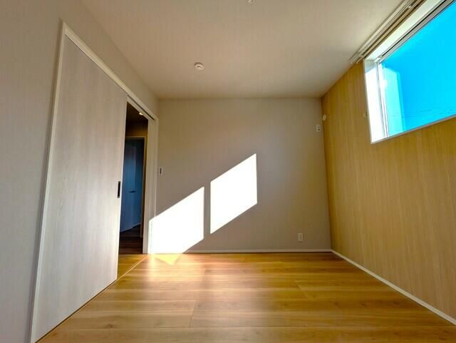 New 3LDK House for Rent in Mitaka, Tokyo - Free Parking - Thumbnail 4