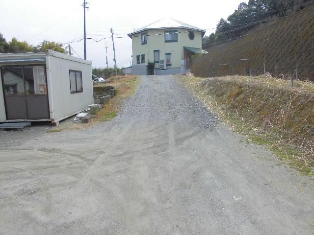 Kagoshima City Land for Sale - 1,651 sqm Residential Plot - Thumbnail 2