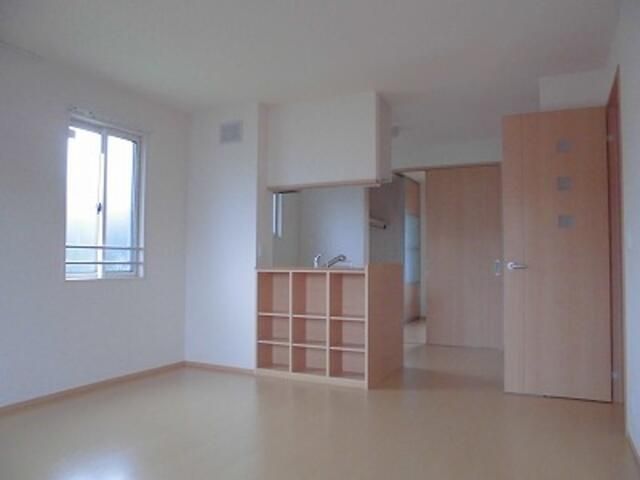 1LDK Apartment for Rent in Odawara, Kanagawa - Near Station - Thumbnail 2
