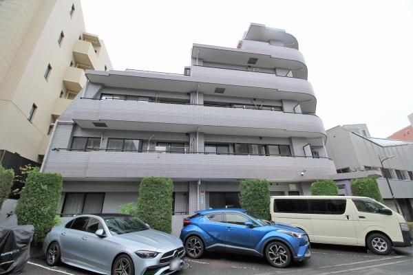 CI Mansion Sendagaya 2DK Apartment for Sale in Shibuya, Tokyo - Thumbnail 4