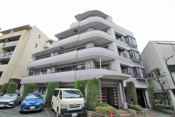 CI Mansion Sendagaya 2DK Apartment for Sale in Shibuya, Tokyo - Thumbnail 3