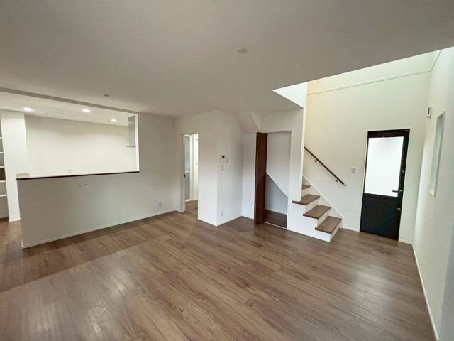 New 2025 3LDK House in Kitakyushu, Fukuoka with Parking - Thumbnail 2