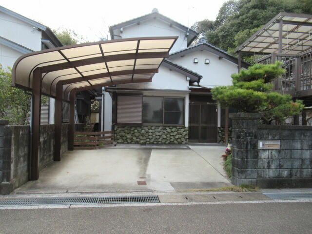 6DK House for Sale in Kagamigaoka Danchi, Kochi City - Main Image