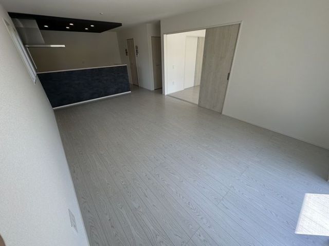 New 4LDK House in Kurume, Fukuoka - 2025 Completion - Thumbnail 3