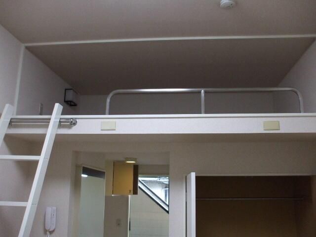 1R Apartment for Rent in Totsuka, Yokohama - 43,000 Yen - Thumbnail 3
