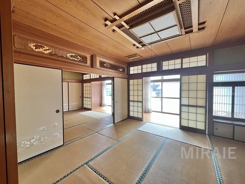 5DK Detached House on 930m² Corner Lot in Miyazaki City - Thumbnail 2