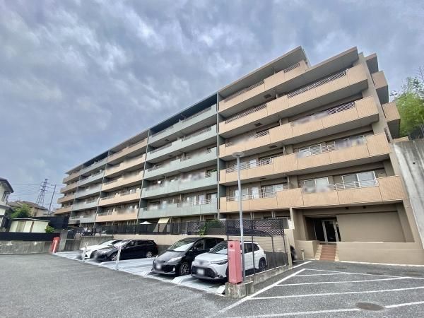 Winds Hill Inagi 3LDK Condo for Sale in Tokyo - Thumbnail 2