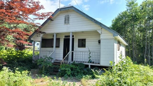 2DK Wooden House with Onsen Potential in Hirosaki, Aomori - Thumbnail 2