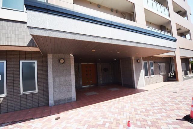 3LDK Apartment in Central Akita City | 68.79 sqm for Sale - Thumbnail 2