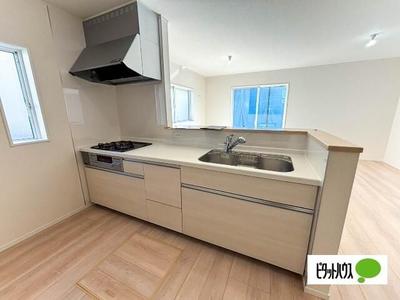 New 4LDK House in Fujinomiya with Seismic Damping & Modern Amenities — Image 19, Fujinomiya, Shizuoka
