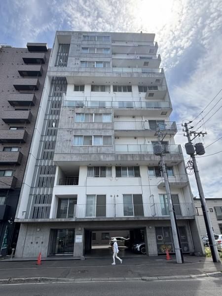 CORB Sapporo Apartment Building for Sale | 39 Units, Prime Central Location - Thumbnail 4