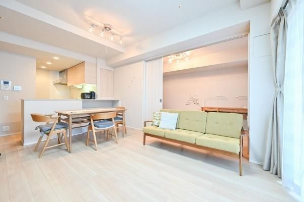 3LDK Apartment in Proud Tower Shinonome Canal Court, Koto, Tokyo - Thumbnail 3