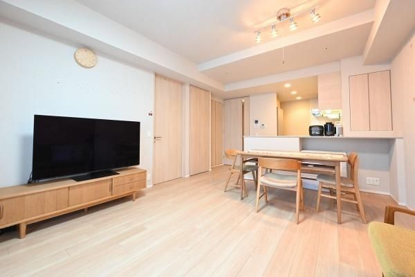 3LDK Apartment in Proud Tower Shinonome Canal Court, Koto, Tokyo - Thumbnail 2