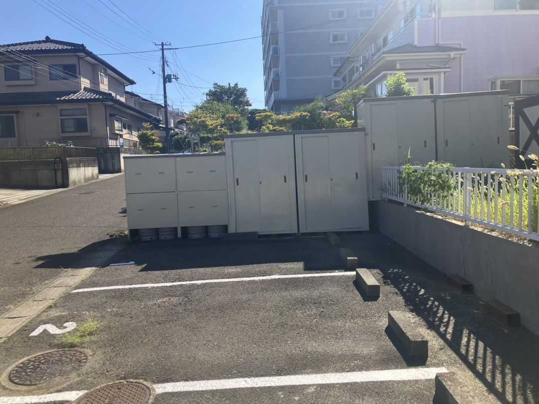 Rental Parking Space in Shiogama, Miyagi - 4,400 Yen - Thumbnail 2