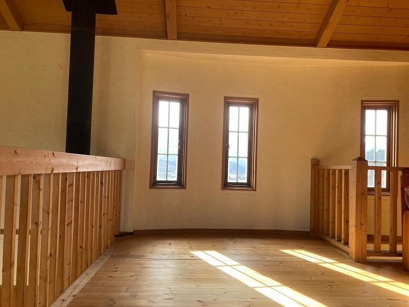 Wood and Concrete Home in Minamiaso, Kumamoto - Thumbnail 4