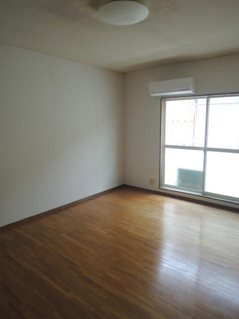 1K Apartment for Rent in Koriyama, Fukushima - 28 sqm - Thumbnail 2