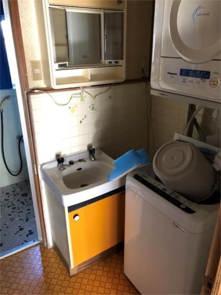 5DK Detached House for Sale in Matsusaka, Mie with 56 Tsubo Land - Thumbnail 3
